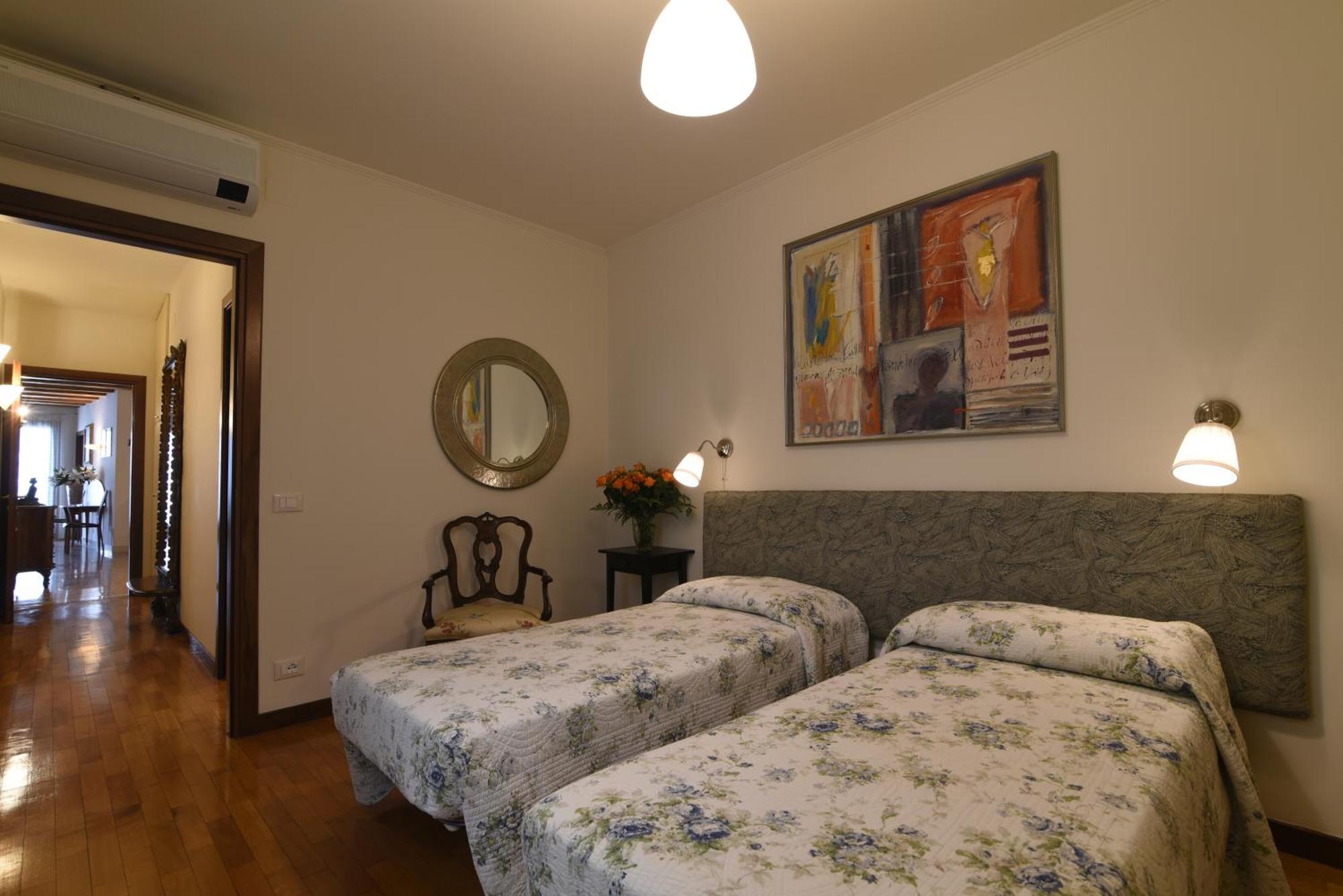 Padovaresidence Apartments - Vista Piazza Delle Erbe E Palazzo Della Ragione Buitenkant foto