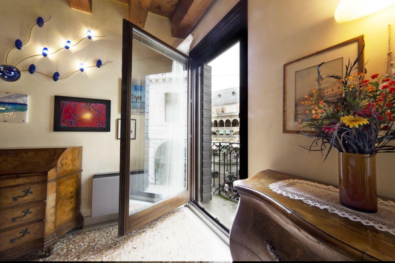 Padovaresidence Apartments - Vista Piazza Delle Erbe E Palazzo Della Ragione Buitenkant foto